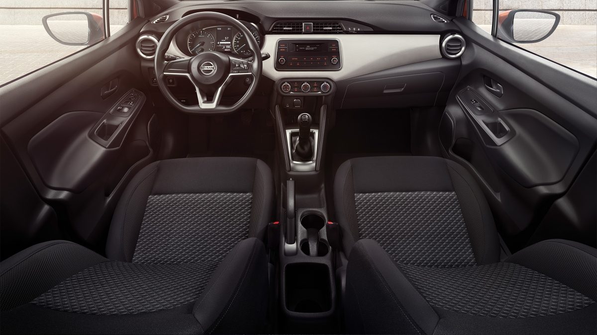 Nissan MICRA Intérieur